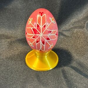 Easter pysanky egg
